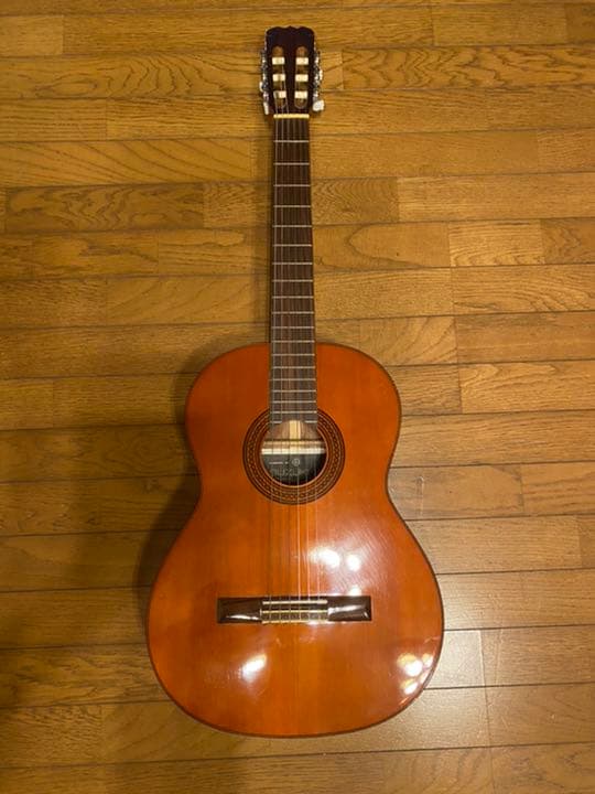 スズキ　クラシックギター アコースティックギター