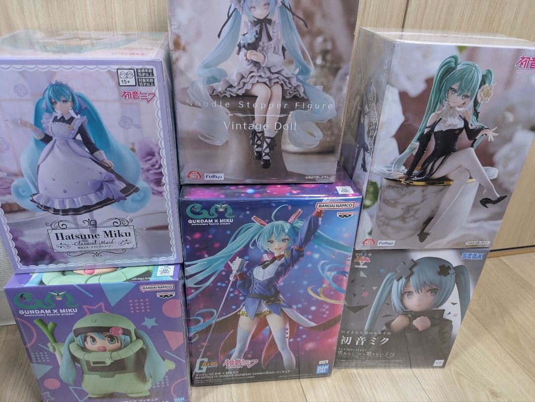 【新品・未開封品】初音ミクフィギュア６体セット