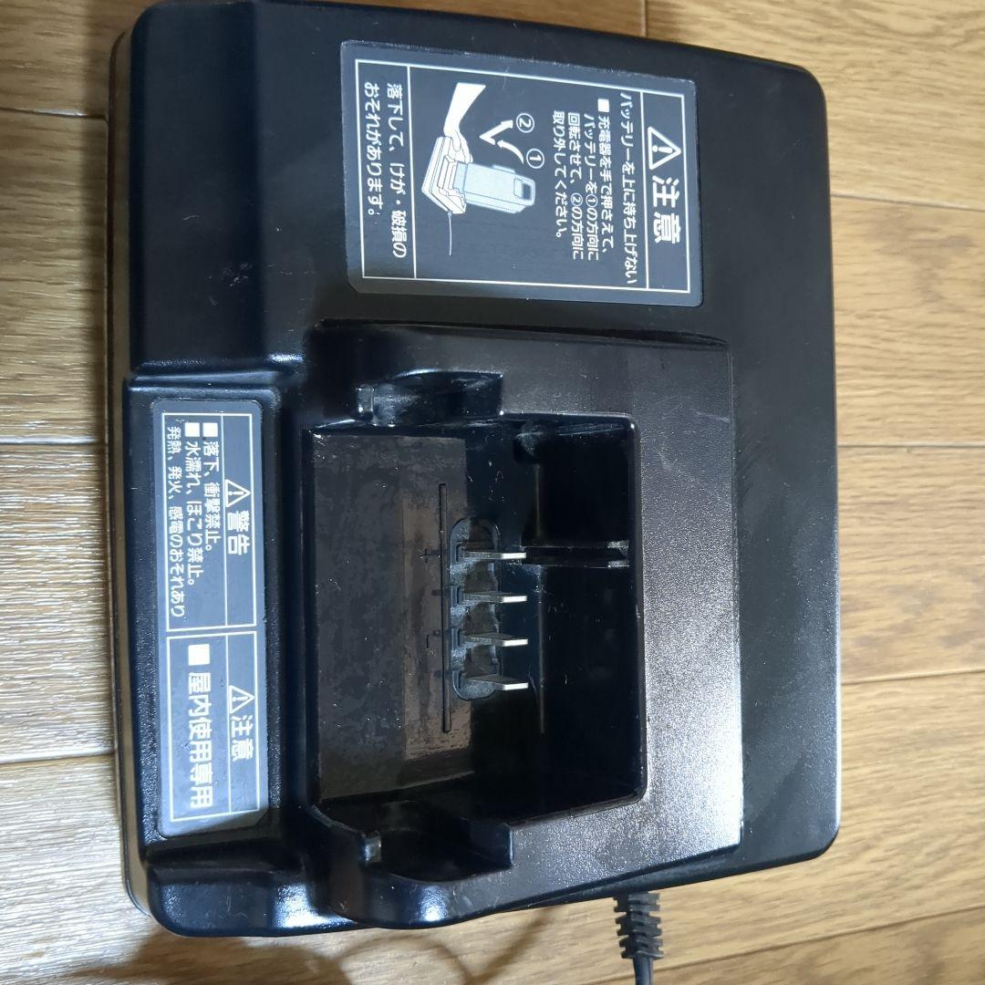 Panasonic 電動自転車用バッテリー充電器 NKJ069Z2