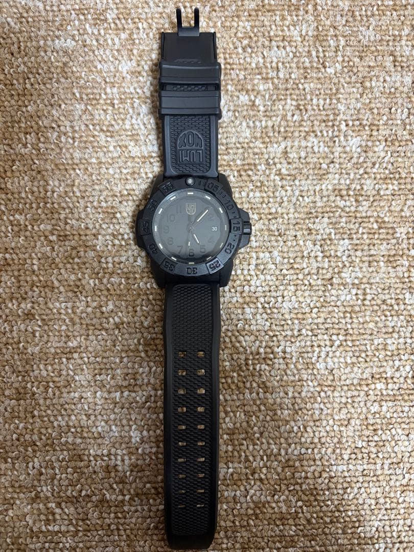 LUMINOX ブラック アナログ時計 71NSELLyIiL.jpg