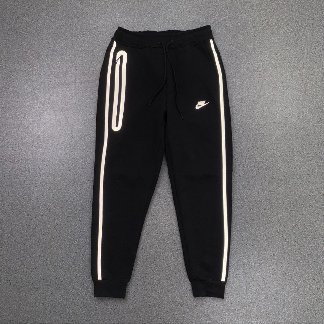 NIKE 反射テックフリース黒M - メルカリ