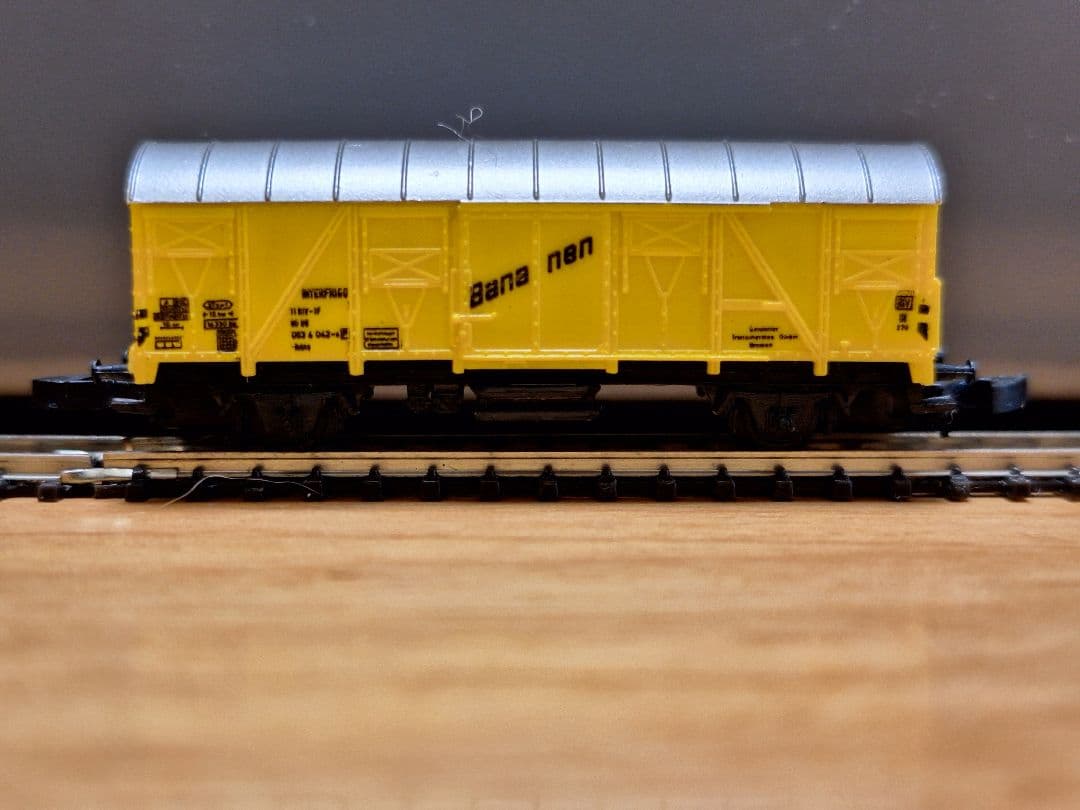 メルクリンZゲージ スターターセットS+E、+貨車2両▪︎特急電気機関車+