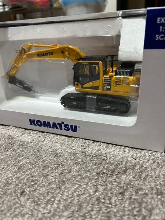 ★コマツ★パワーショベル★ユンボ★KOMATSU★非売品★PC210 コマツ PC210-11 ユンボ（油圧ショベル）0.7クラス～ 愛知県中古重機