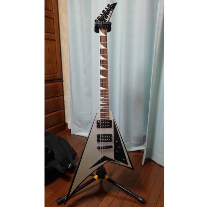 Jackson Rhoads RR24XT ランディーV Jackson Rhoads RR24XT review | MusicRadar