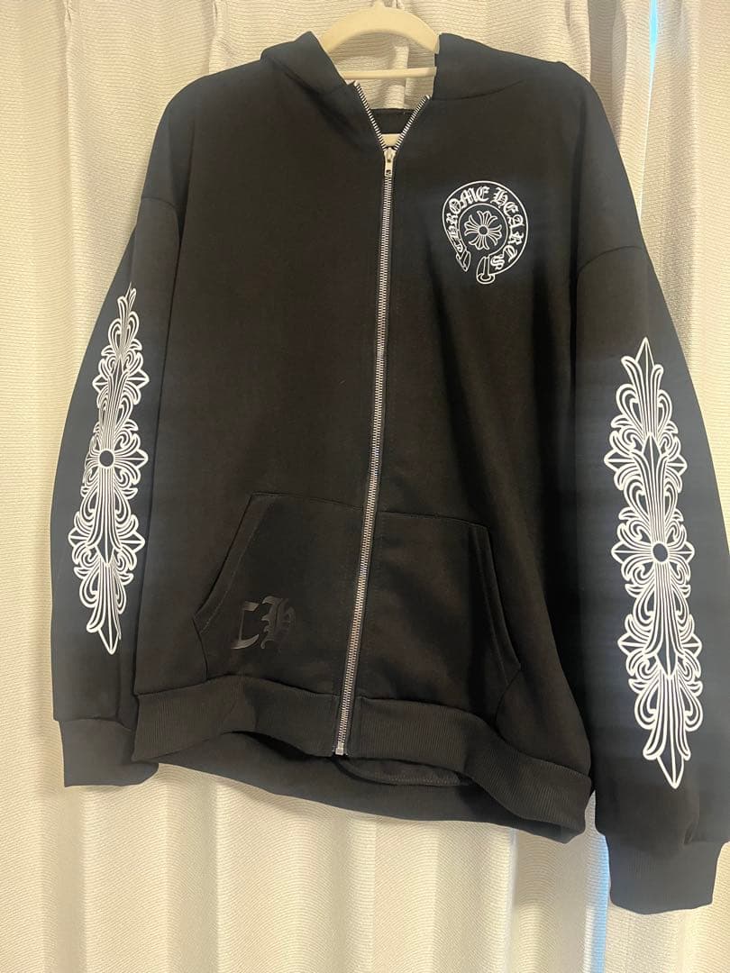 Chrome Heartsパーカー