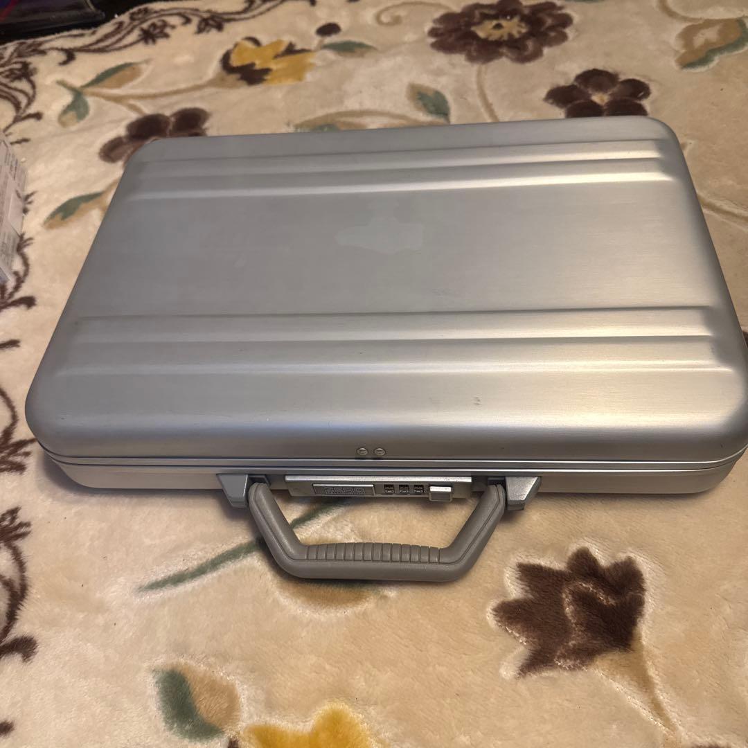 ゼロハリバートン ZERO HALLIBURTON アタッシュケース ZERO HALLIBURTON（ゼロハリバートン） 最大51% 3/3限定 スモール