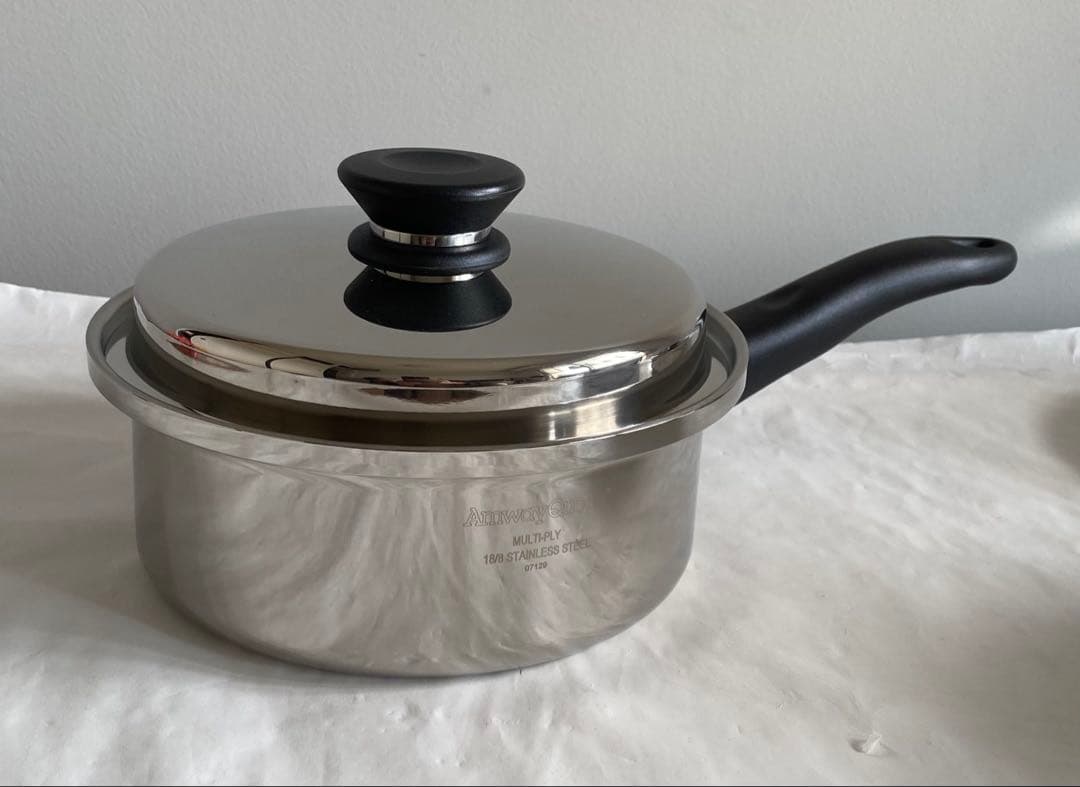 アムウェイ　クィーン　中　ソースパン