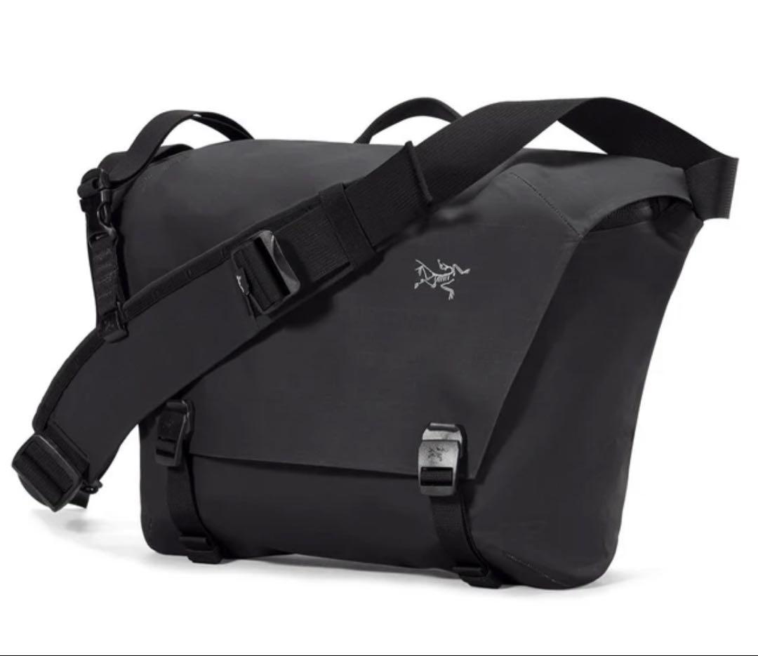 Arc'teryx グランヴィル10 クーリエ ショルダーバッグ