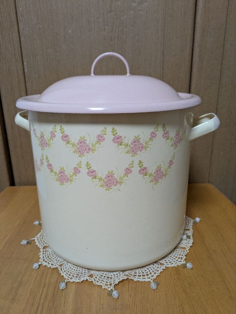 イマン ピュアローズ ホーロー缶