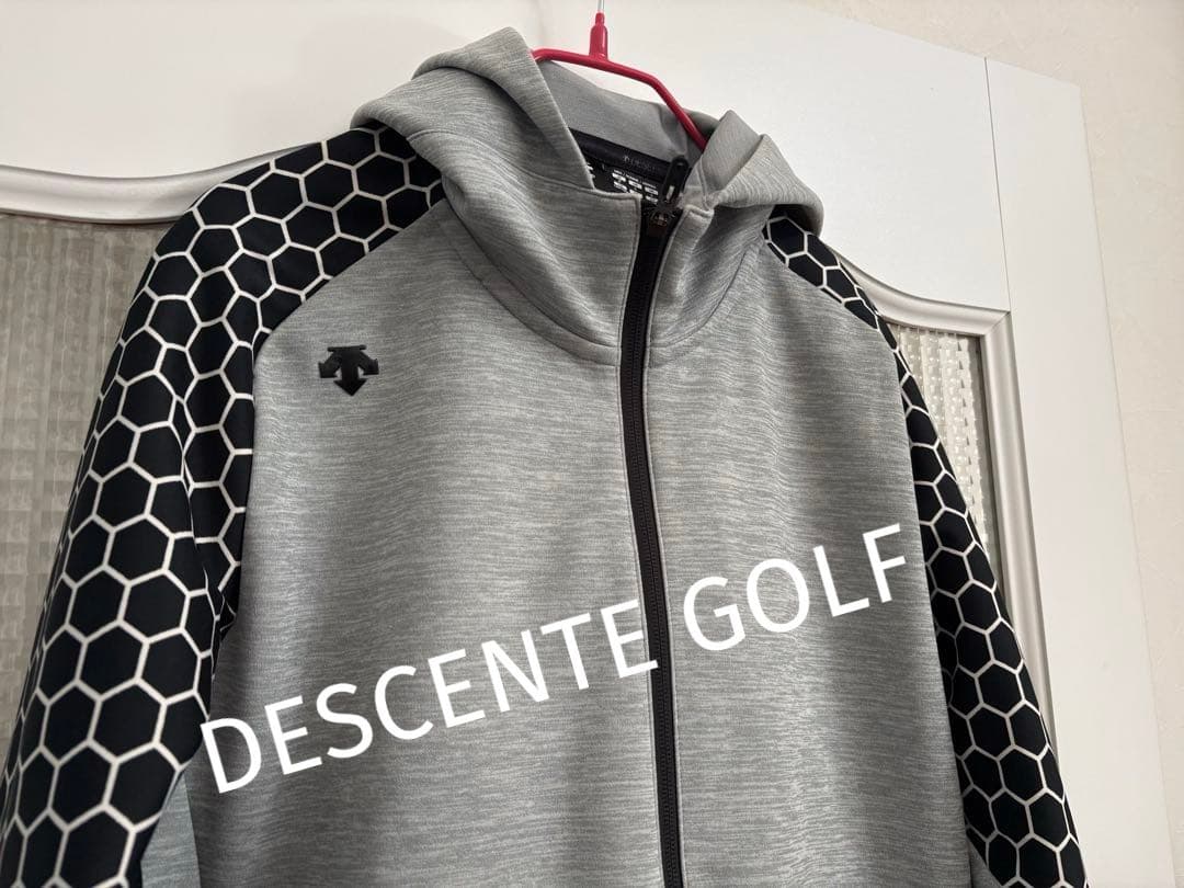 デサントゴルフ　ダンボールニット　ハニカムパターン袖　フード付きグレージャケット
