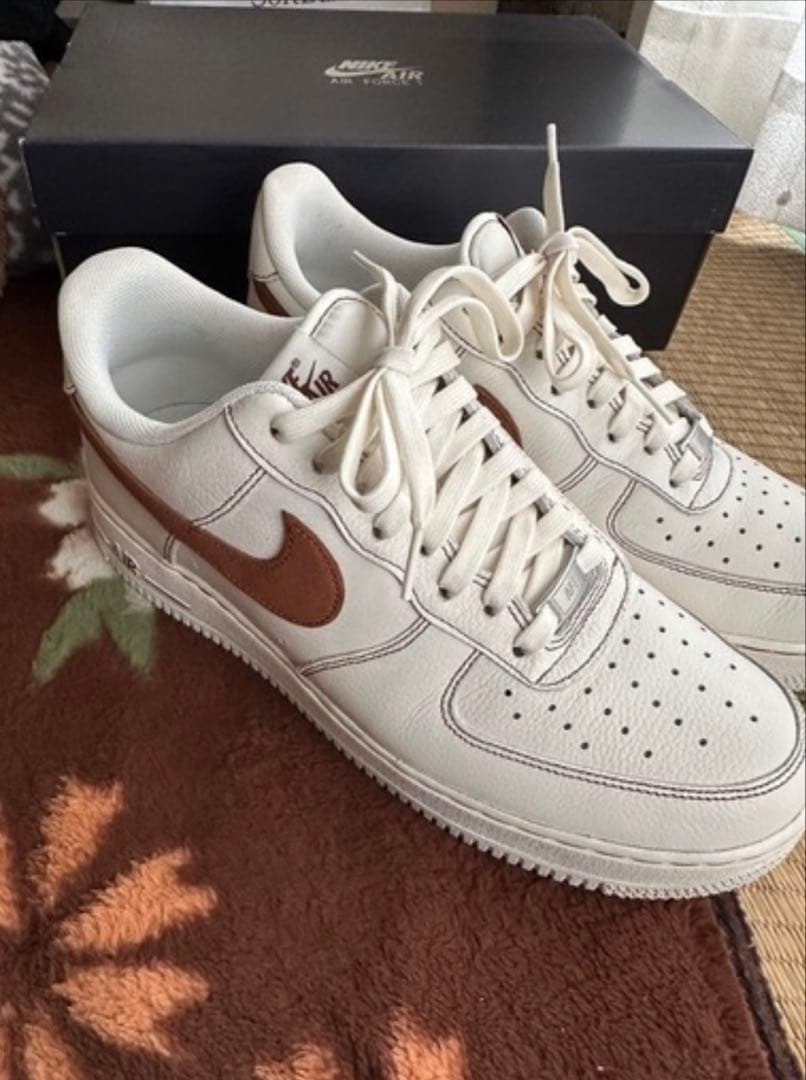 ナイキ エアフォース1 '07 LV8
