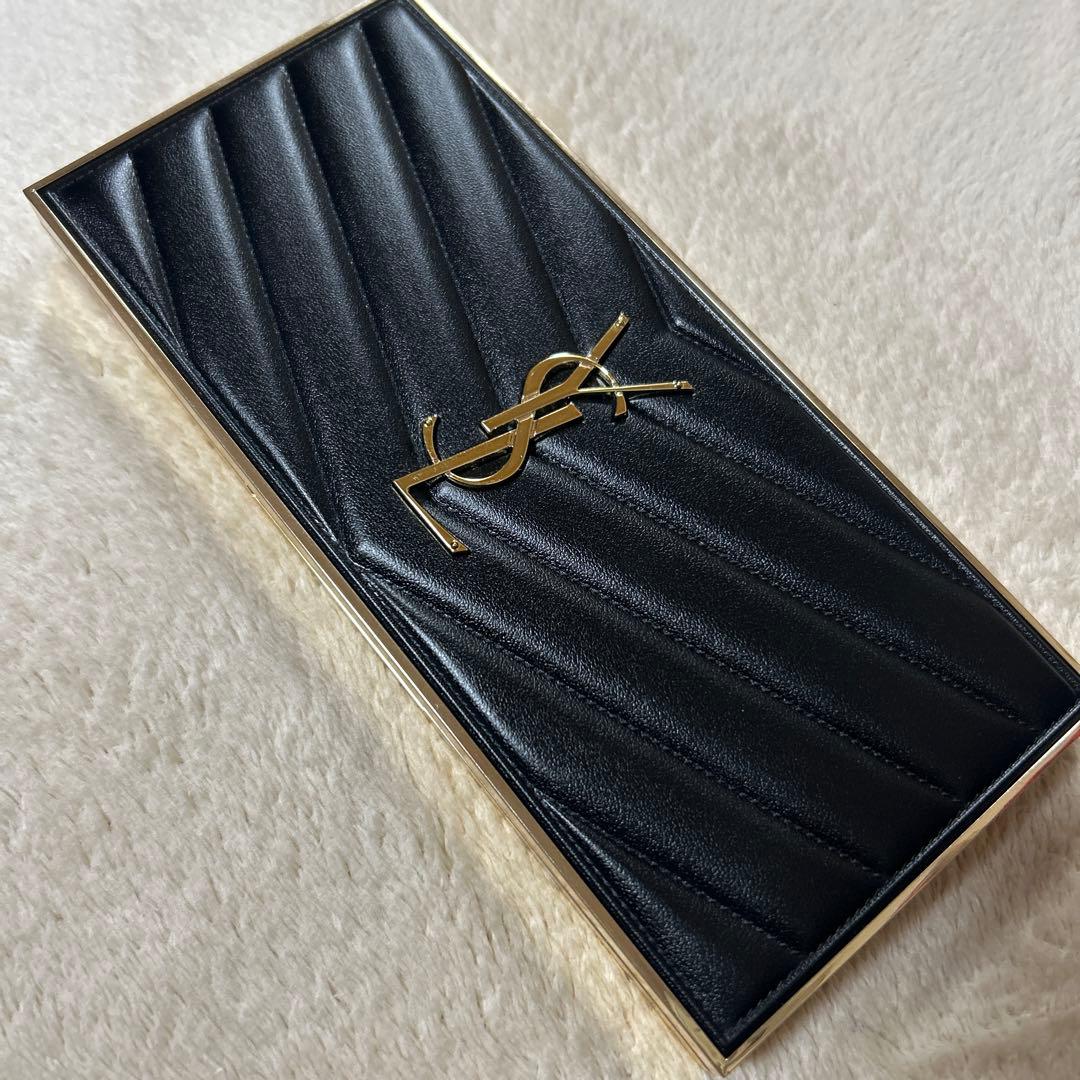 イヴ・サンローラン　クチュールカラークラッチ2 　マラケシュ イヴ・サンローラン / クチュール カラー クラッチ No.2 マラケシュ