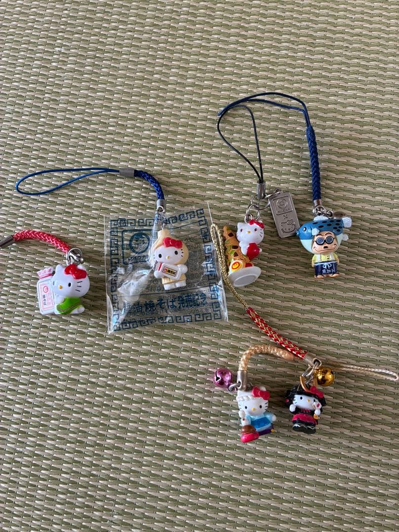 ハローキティ 根付ストラップ2体セット - メルカリ
