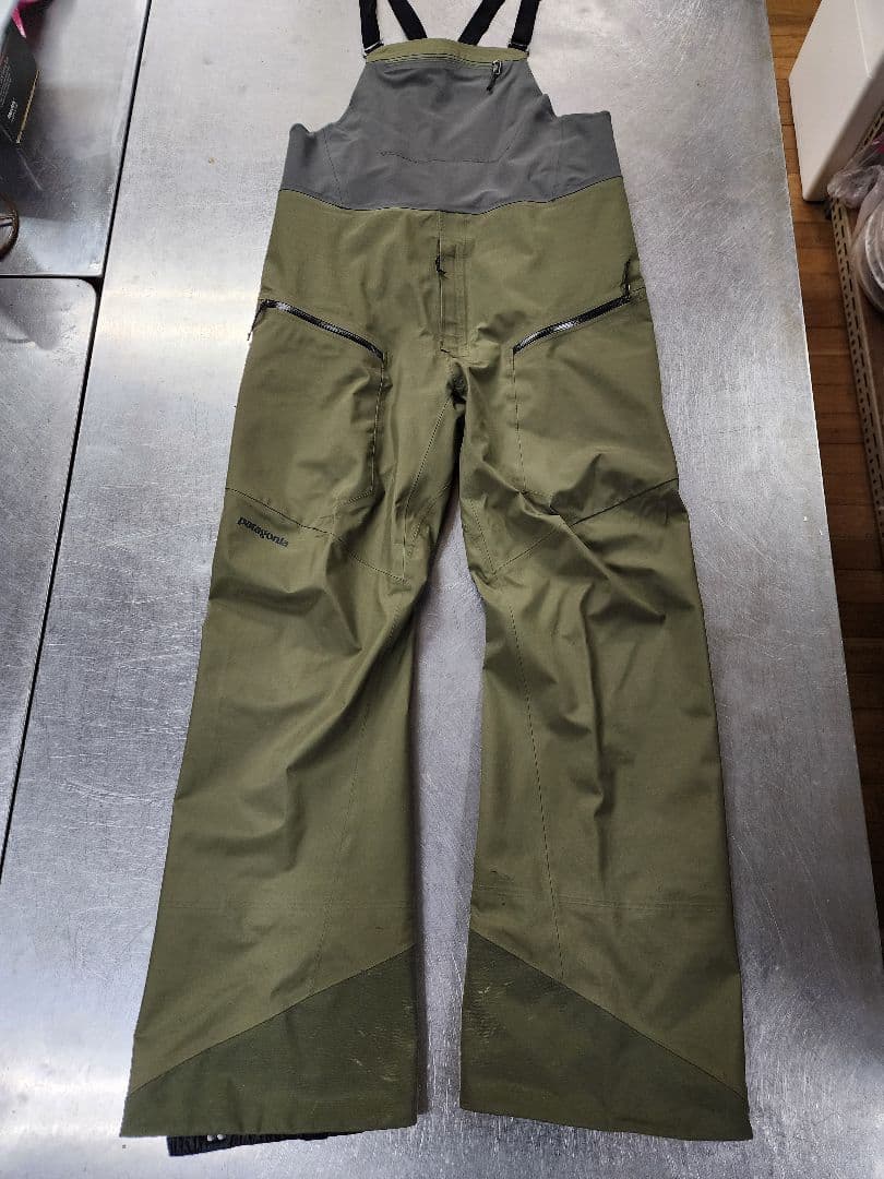 オリーブグリーン サロペット スノーボードウェア