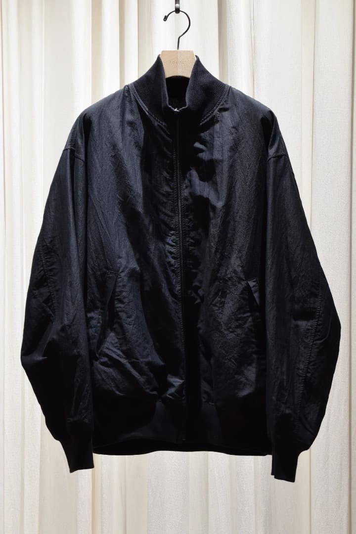 comoli 25ss リバーシブル トラックジャケット - メルカリ