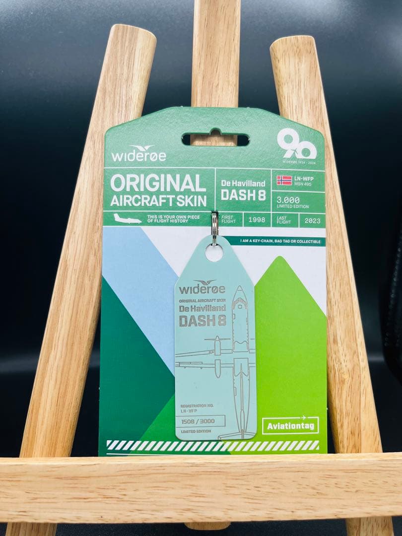 AVIATIONTAG Dash8 Widerøe mint キーホルダー Widerøe's 90th anniversary: ​​Exclusive Aviationtags for the Dash