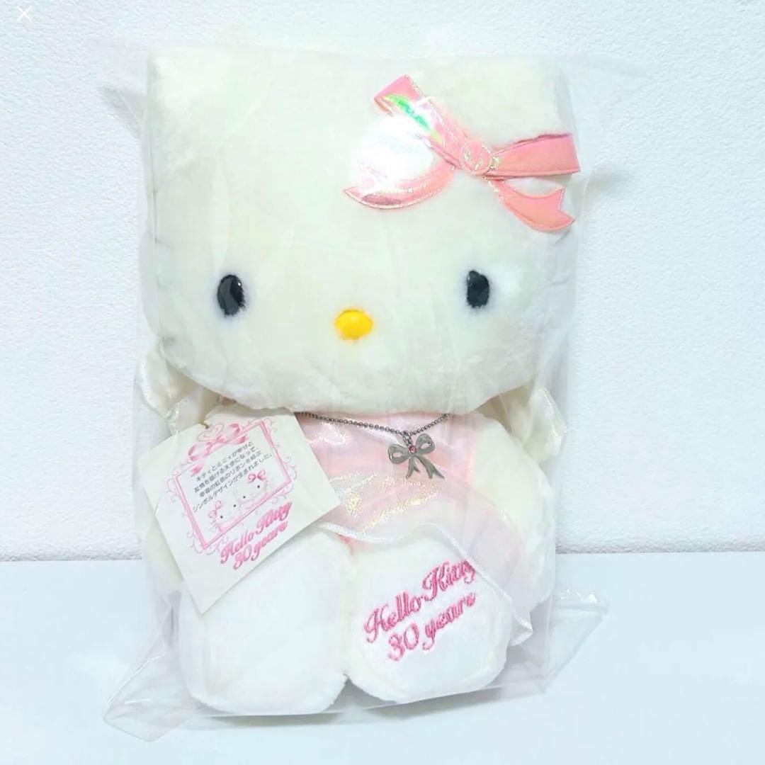 希少品 ハローキティ 30周年記念 ぬいぐるみ　エンジェルキティ タグ付き