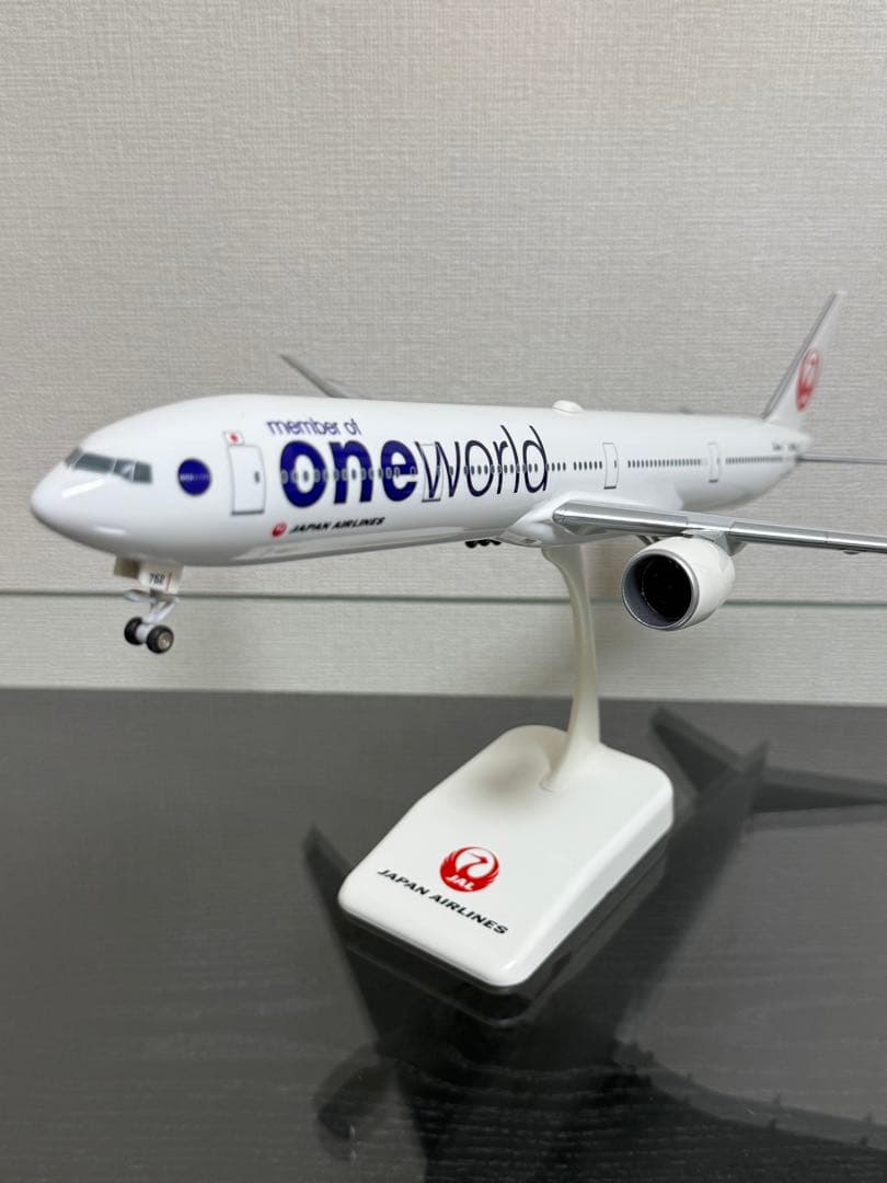 JAL日本航空 B777-300 oneworld塗装　1/200スケ
