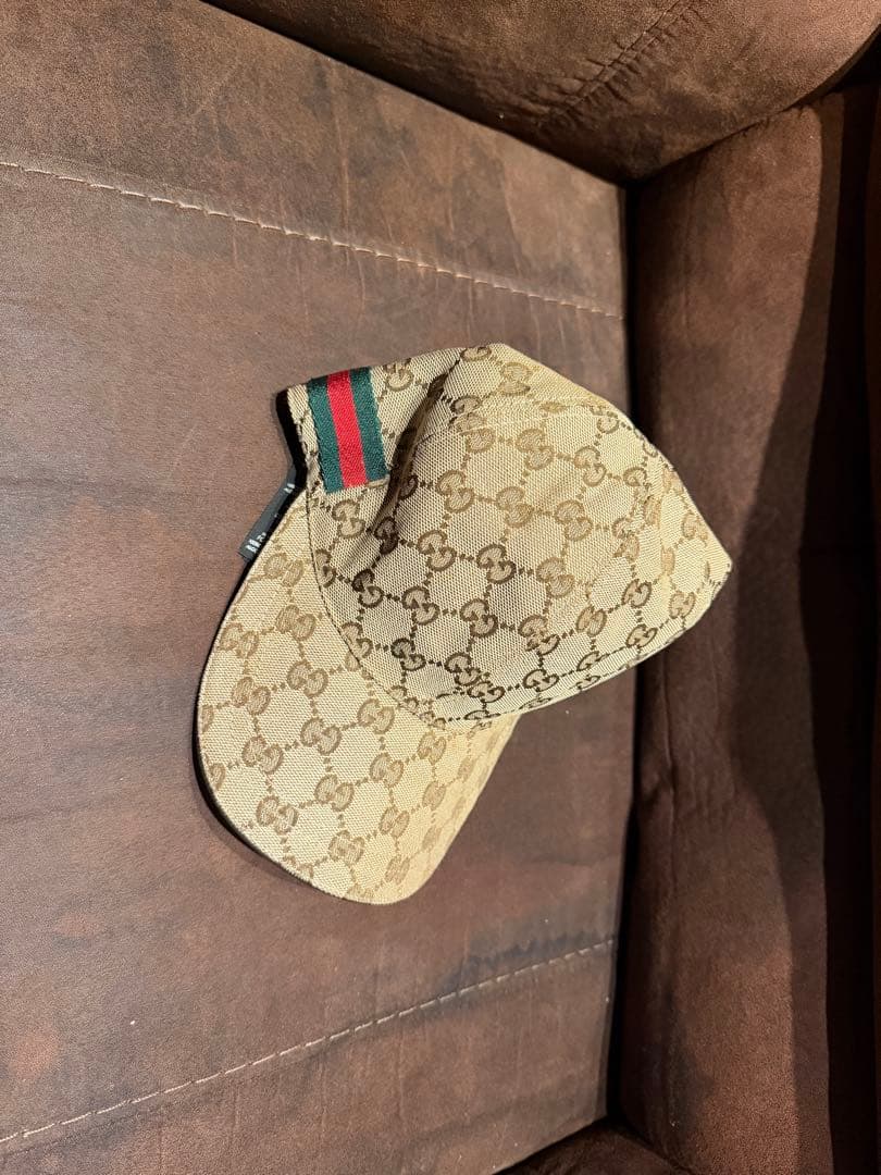 グッチ　GUCCI キャップ　レディース