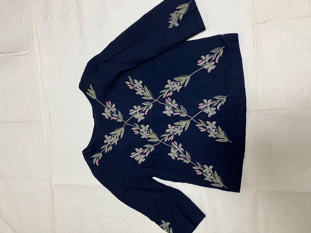 45R 花柄刺繍プルオーバー