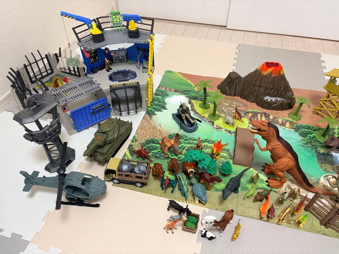 男の子おもちゃ フィギュアセット 恐竜 動物 戦車