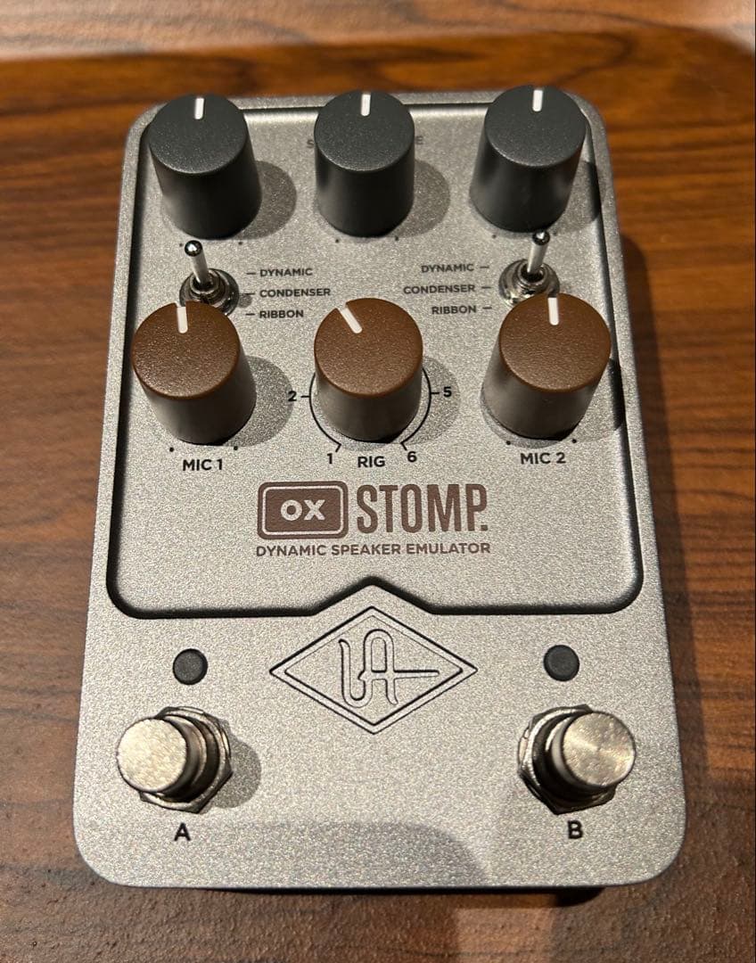 UAFX ox stomp（未使用） Universal Audio UAFX OX Stomp Dynamic Speaker Emulator Pedal