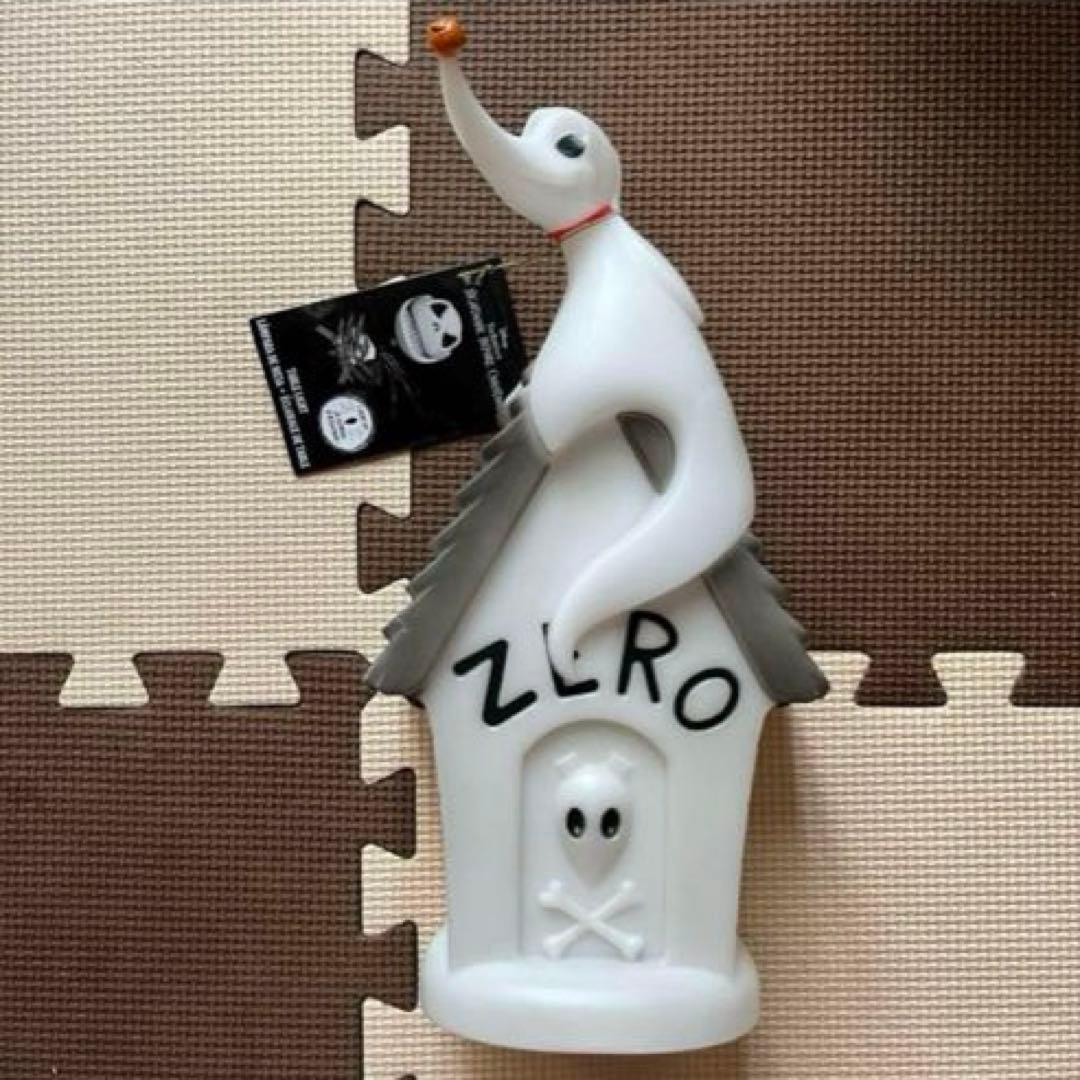 アナハイムディズニー　ゼロライト　ナイトメアビフォアクリスマス　ハロウィン ナイトメアー・ビフォア・クリスマス』のゼロがXLサイズの特大