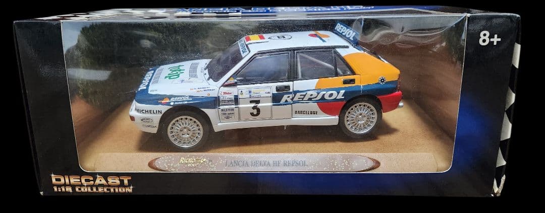 ミニカー 1/18 Ricko Lancia Delta Integrale