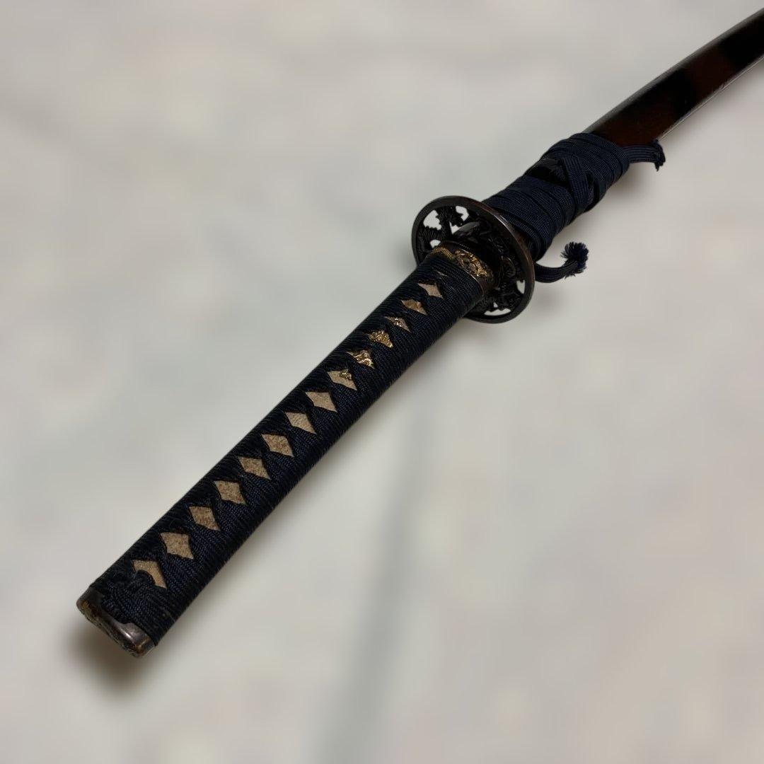 居合刀 濃緑柄 龍彫透し丸鍔 黒茶斑尾鞘