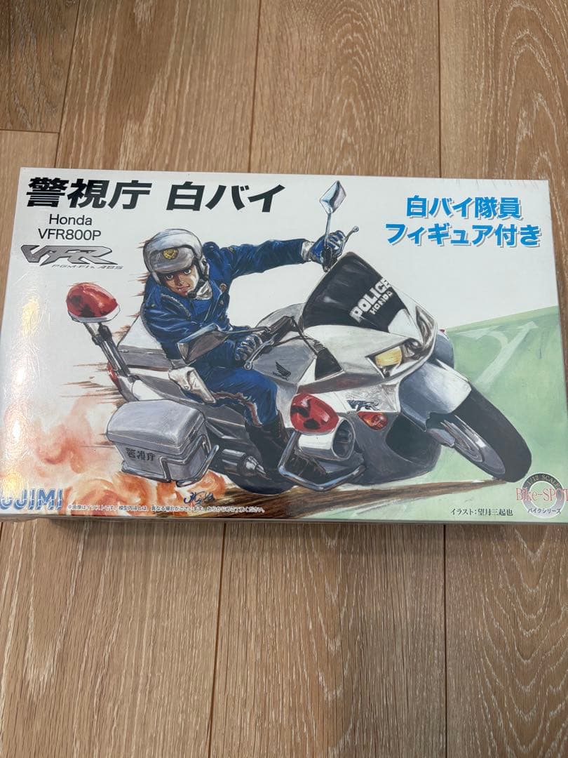 フジミ 1/12 ホンダ VFR800P 白バイ プラモデル　フィギュア付
