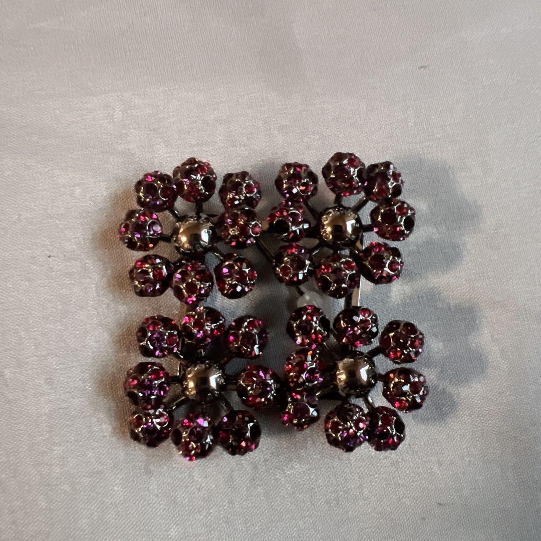 ルイヴィトン ミルエウンヌ GP×ラインストーン ブローチ シルバー ルイヴィトン ミルエウンヌ GP×ラインストーン ブローチ シルバー