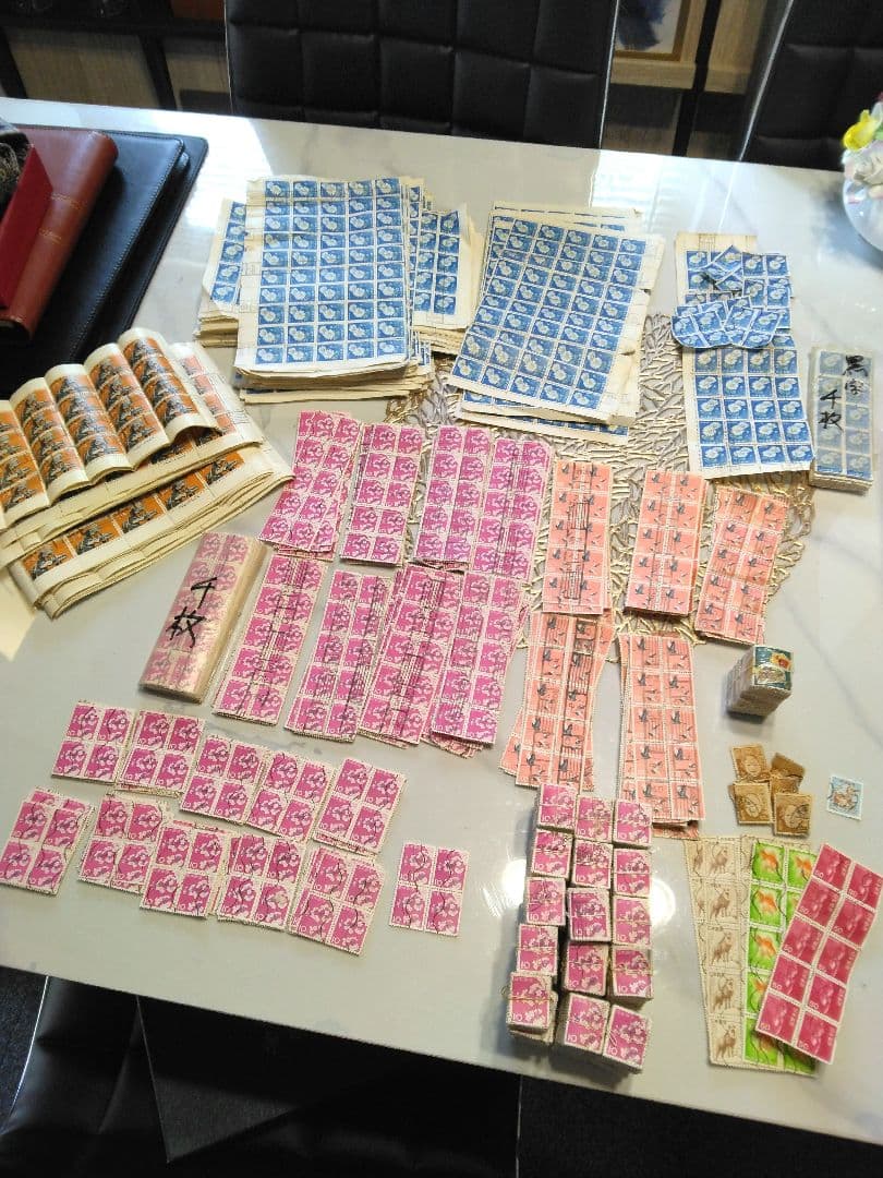 使用済み切手 ２万枚以上あり 丹頂鶴 がん征圧 赤べこ 能面 弥勒菩薩 昭和
