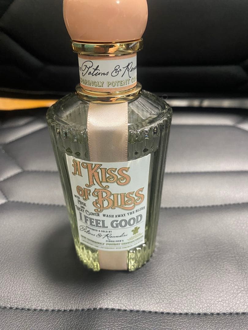 A Kiss of Bliss オードパルファム 100ml