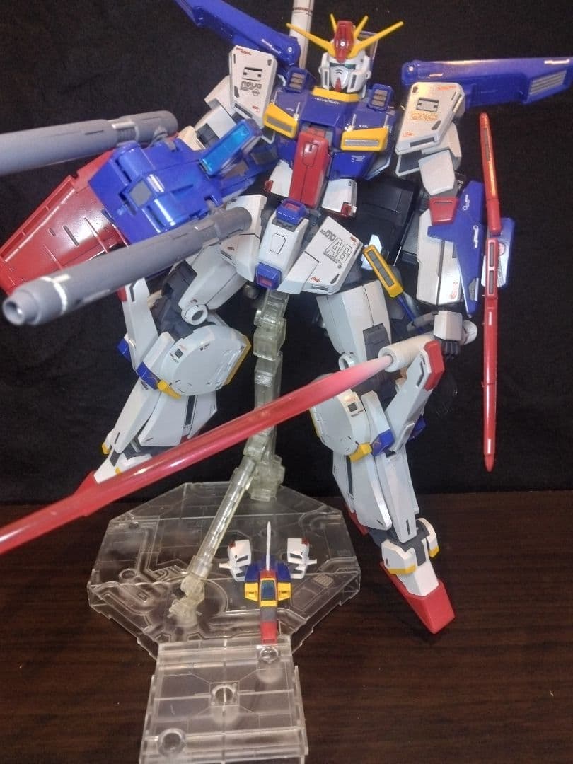 MG　ZZガンダムVer.Ka プレミアムデカール仕様　塗装完成品　説明書台座付 MG ZZガンダムVer.Ka プレミアムデカール仕様 塗装完成品 説明書台座付