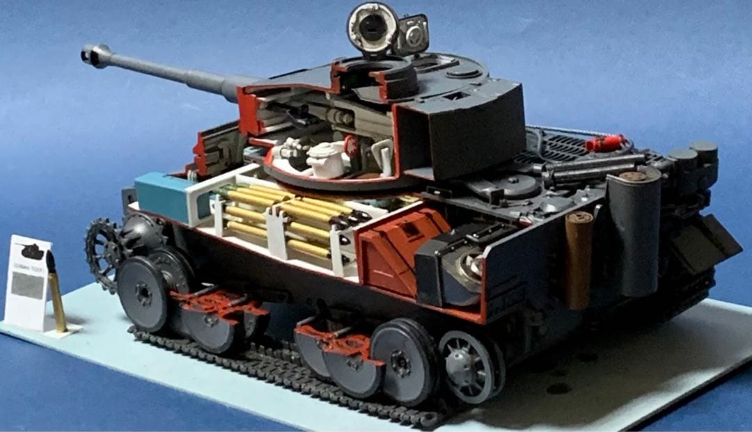 タイガー1戦車 内部再現 カットモデル1/35 - メルカリ