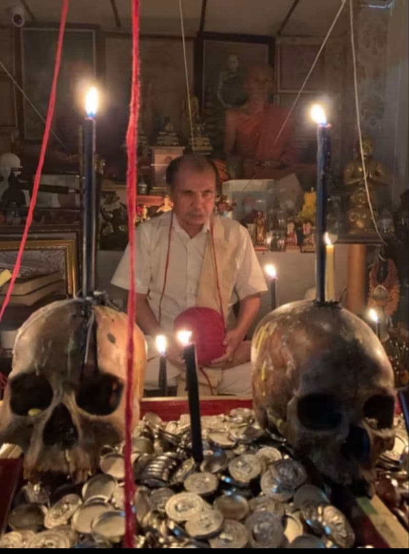 プラクルアン　タイのお守り　Grost whisper プライ・シッティチョク