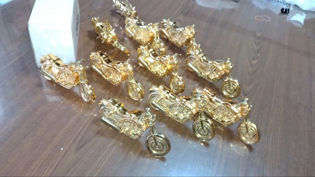 世界の名車シリーズ　レッドバロンヤマハYAMAHA v-max ゴールド11台 ⭐️ レッドバロングループ創立30周年記念 YAMAHA Vmax！ - メルカリ