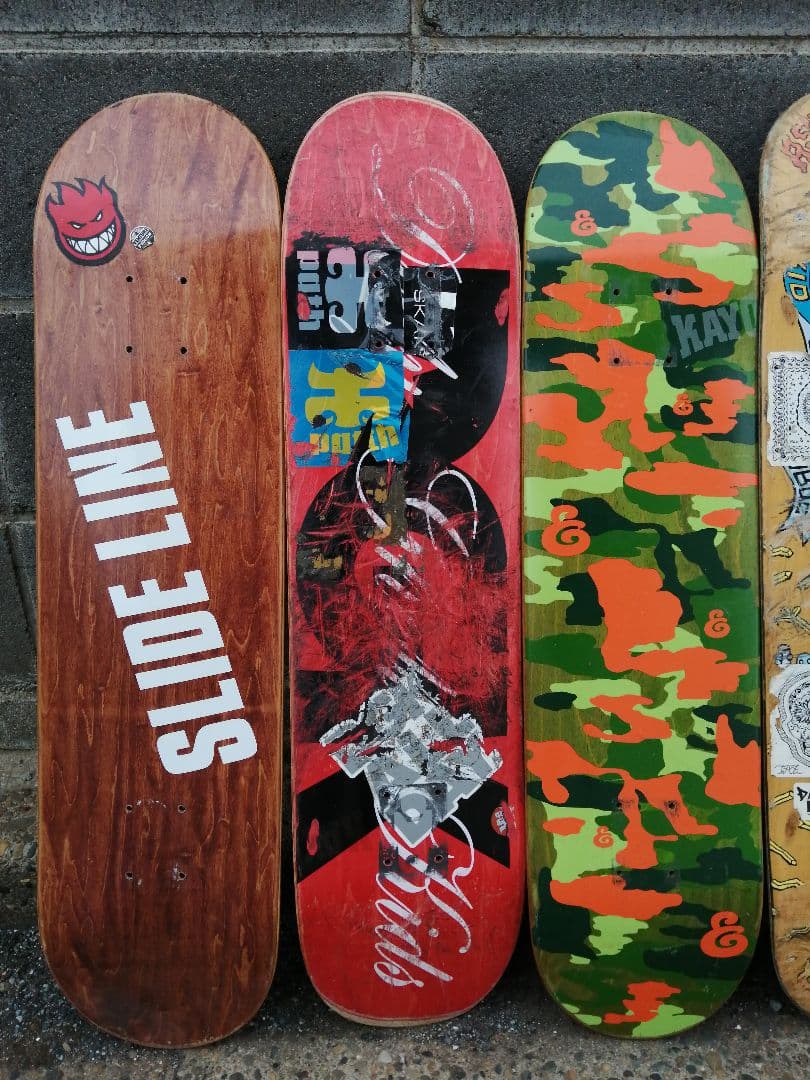 スケボーのデッキ 14本