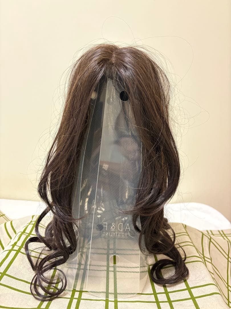 フォンテーヌ　ライトブラウンのロングフルウィッグ