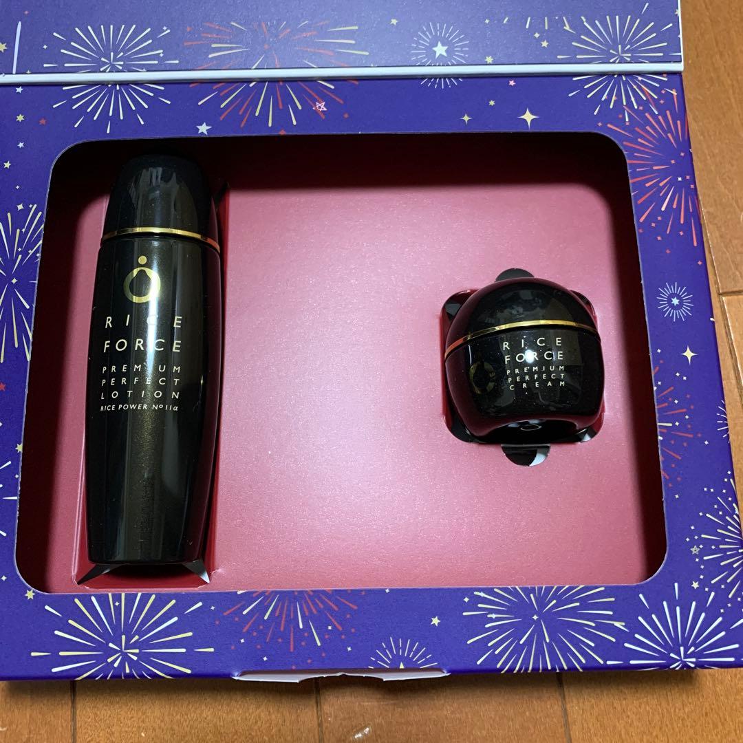 ライスフォースプレミアムパーフェクトローション &クリーム - メルカリ