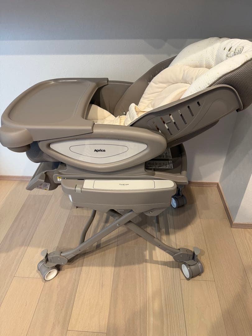 ユラリズムオート 電動スウィング ハイローチェア 電動スウィングタイプ ハイローベッド＆チェア「ユラリズム オート