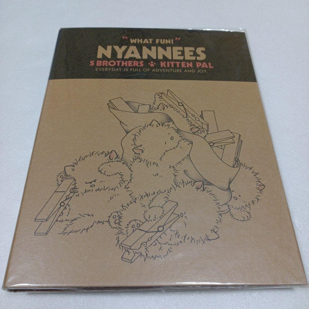 平成レトロ　ニャンニーズ　バインダー　文房具 ファイル　にゃんこ　猫　レトロ