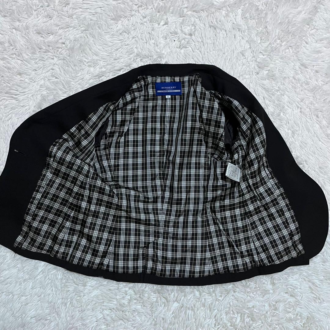 美品 バーバリーブルーレーベル スカートスーツ セットアップ 裏地