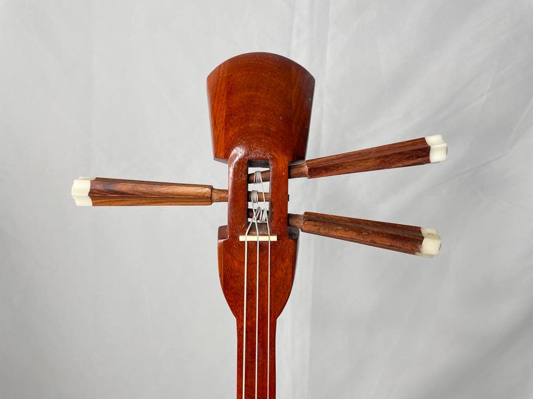 真壁・花梨・デザイン人工皮三線