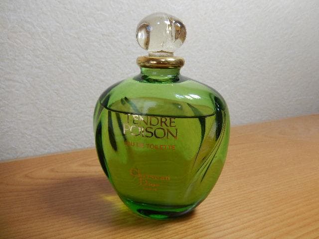 希少品、残量90％(^^♪ 100ml タンドゥル プアゾン EDT(スプレ無)