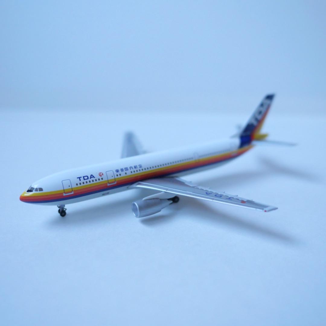 TDA 東亜国内航空 Airbus A300 Scale 1:400 1/400 A300 TYPE B2 TDA 東亜国内航空 JA8464 ［JD41001] JALUX/中古