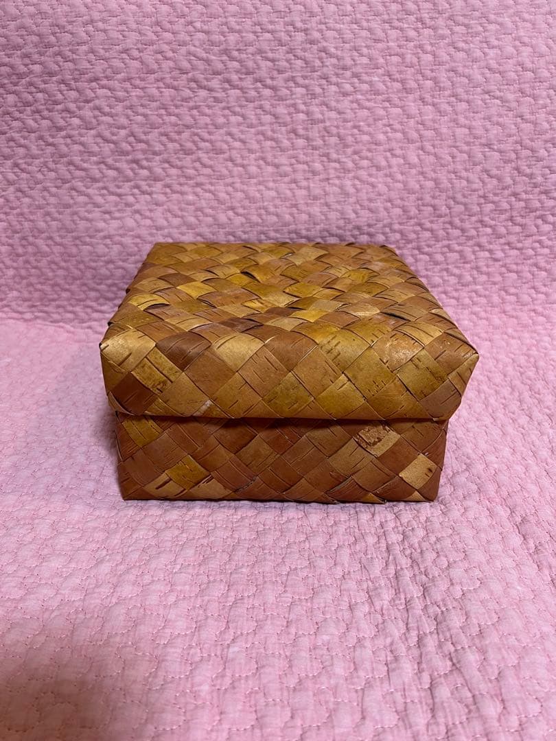 白樺　蓋付き箱　新品未使用