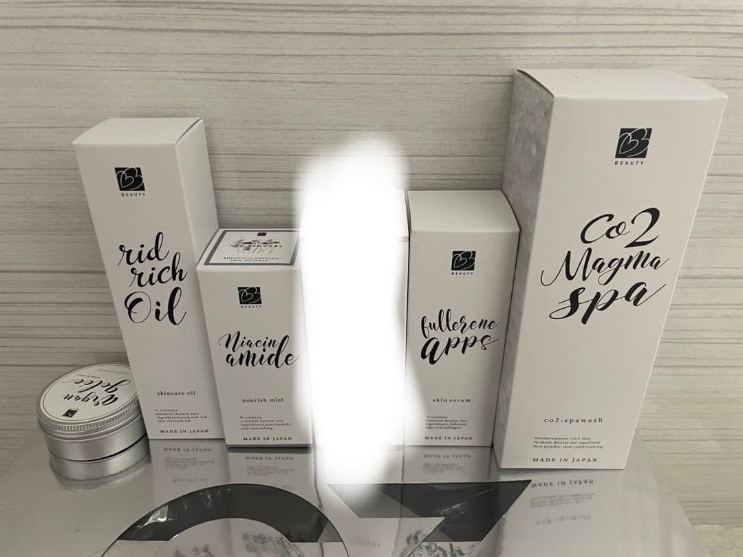 ⭐️分割用 新品未使用 ビーラブドバイ⭐️5種類 美容液 クリーム セット