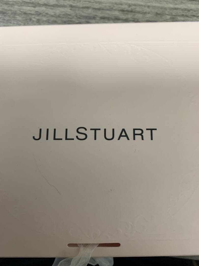 ジルスチュアート　化粧品