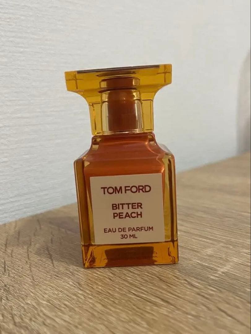 トムフォード ビターピーチ オードパルファム